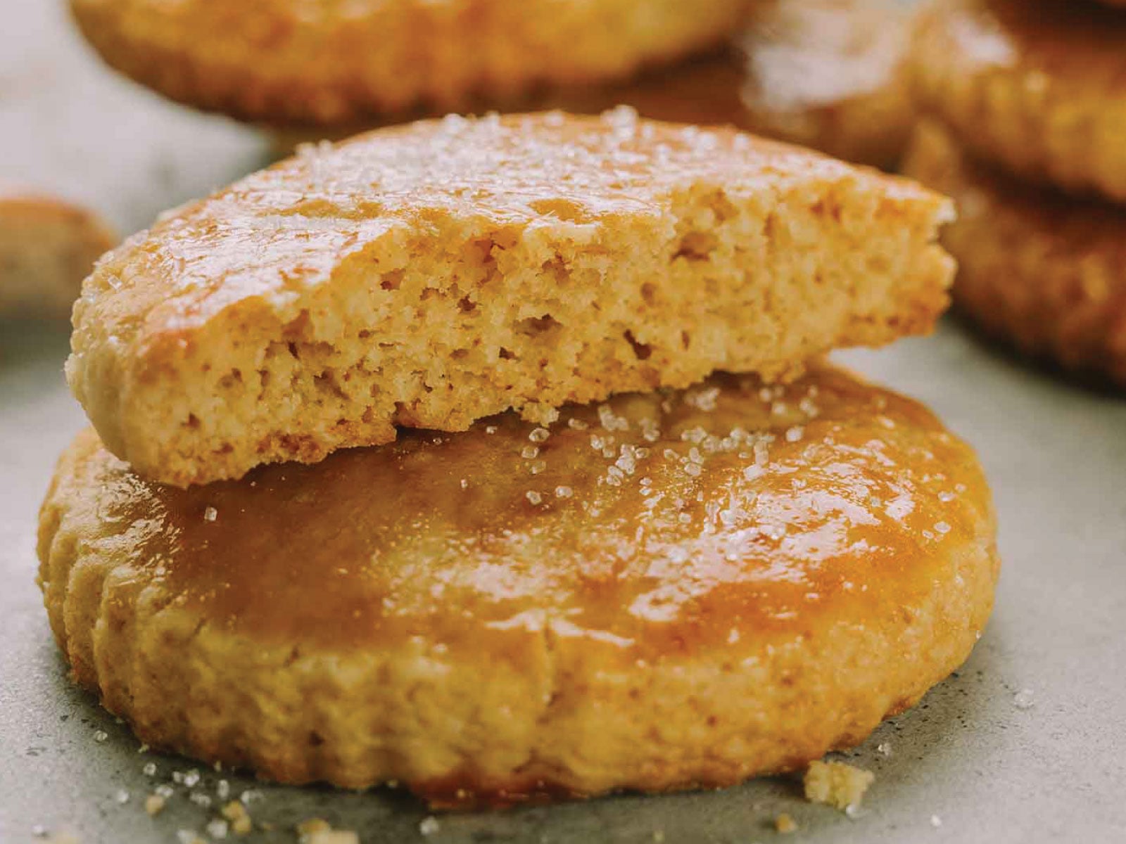 Crispy Caramel Shortbread - AFCMI